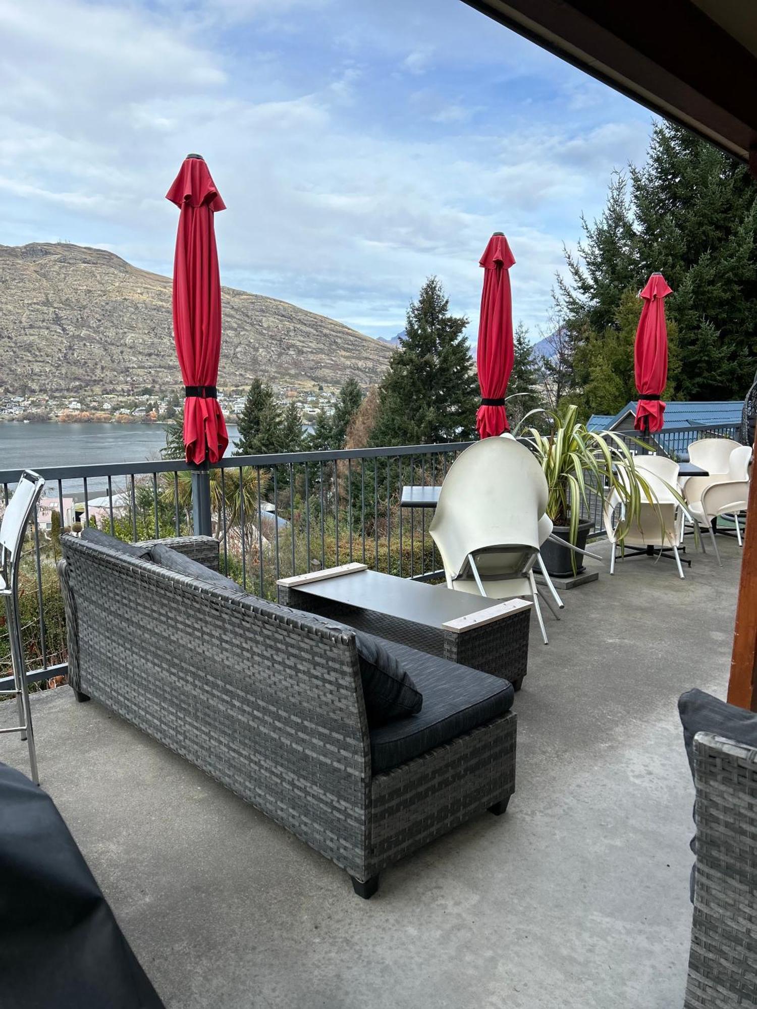 The Embassy B&B Queenstown Luaran gambar