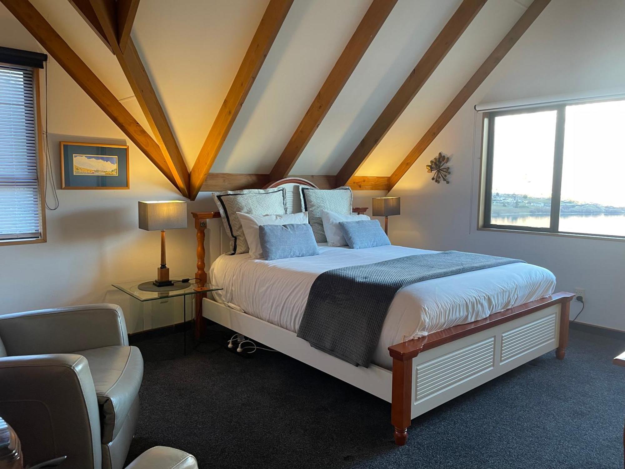 The Embassy B&B Queenstown Luaran gambar