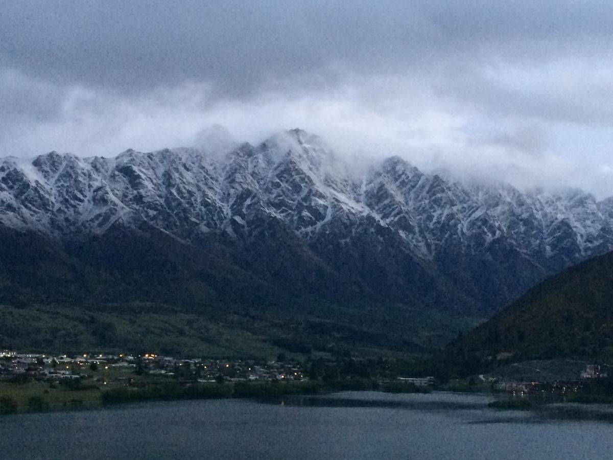 The Embassy B&B Queenstown Luaran gambar