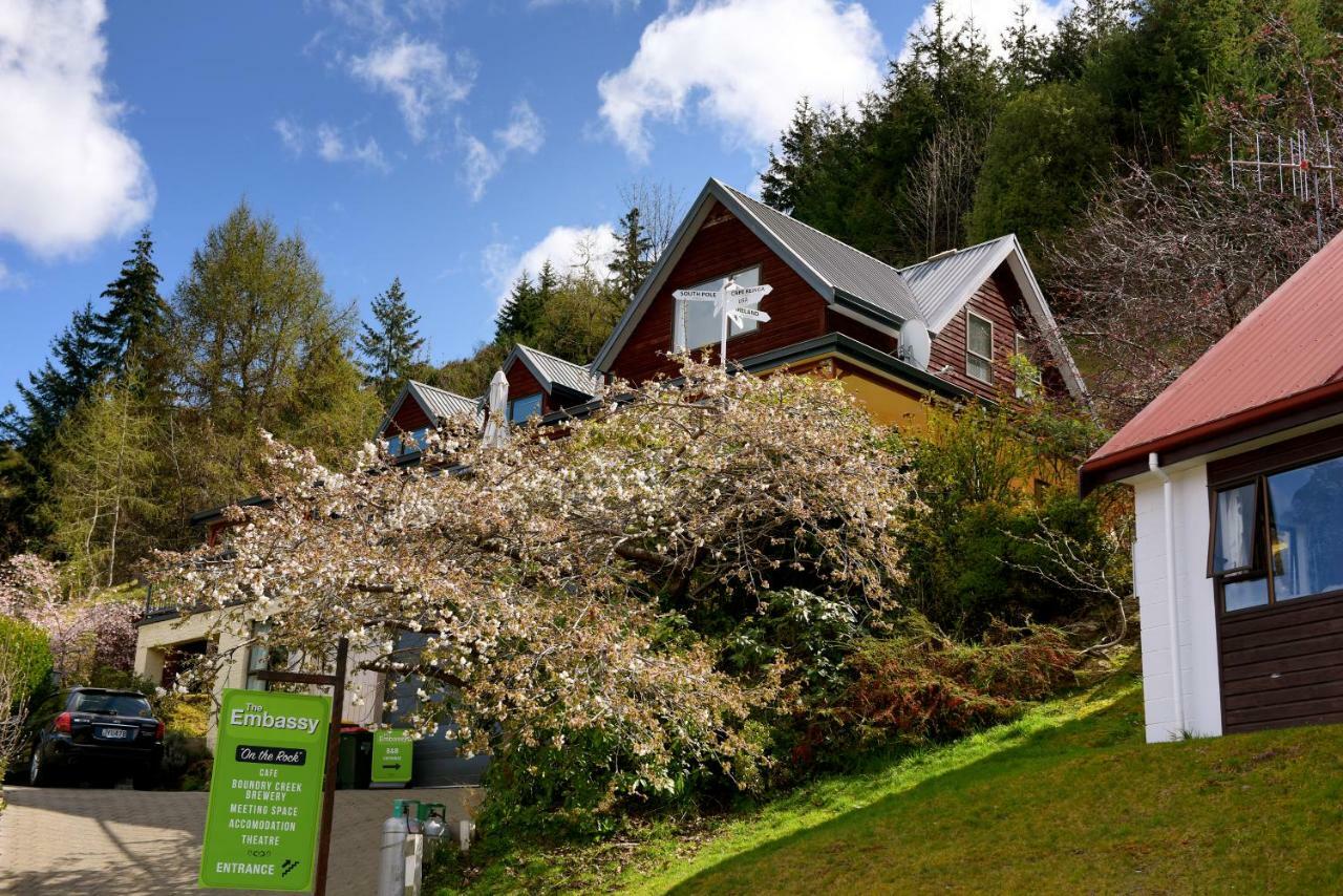 The Embassy B&B Queenstown Luaran gambar
